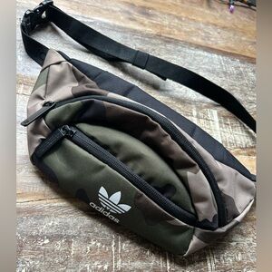 Adidas Crossbody Belt Bag Unisex